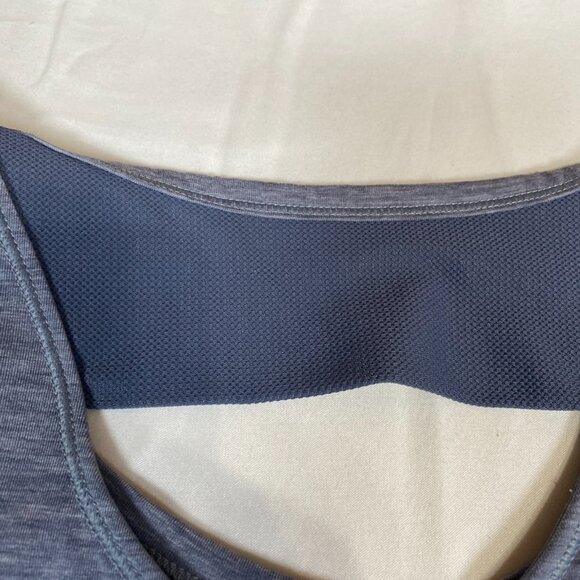 Under Armour Powered By Celliant S Polyester Blend Blue Activewear Shirt - Picture 4 of 5